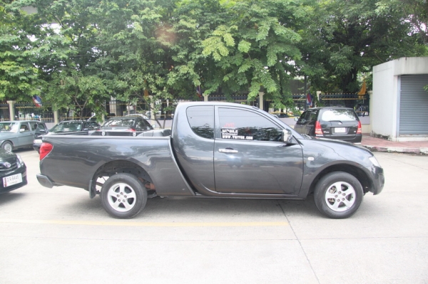 ปี 2012 Mitsubishi Triton ติดแก๊ส CNG จากโรงงาน ปี 2012 Mitsubishi Triton ติดแก๊ส CNG จากโรงงาน