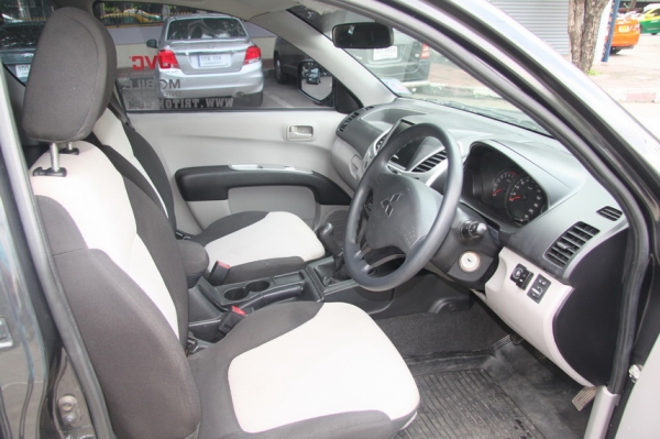 ปี 2012 Mitsubishi Triton ติดแก๊ส CNG จากโรงงาน ปี 2012 Mitsubishi Triton ติดแก๊ส CNG จากโรงงาน