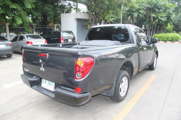 ปี 2012 Mitsubishi Triton ติดแก๊ส CNG จากโรงงาน ปี 2012 Mitsubishi Triton ติดแก๊ส CNG จากโรงงาน