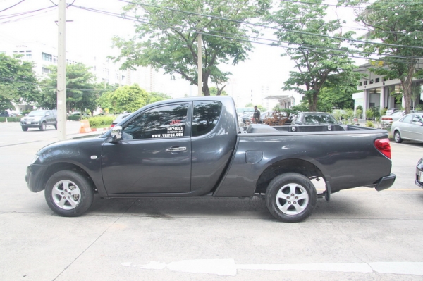 ปี 2012 Mitsubishi Triton ติดแก๊ส CNG จากโรงงาน ปี 2012 Mitsubishi Triton ติดแก๊ส CNG จากโรงงาน