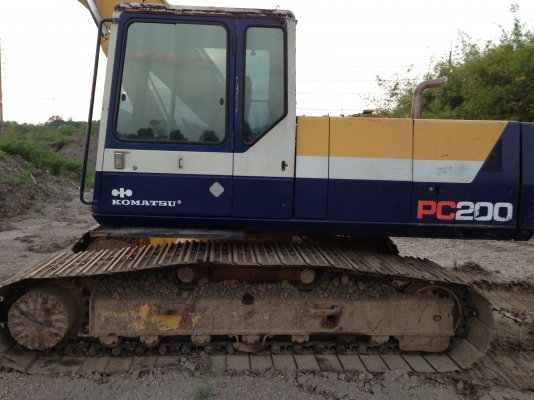 ขายKOMATSU PC200-5 (เก่าเก็บ) เก่านอก คอนโทรลสั้น ซีเรียลสูง ตัวเดินจีบ สภาพเก่านอก ติดต่อโดยตรง 081-4283210 ขายKOMATSU PC200-5 (เก่าเก็บ) เก่านอก คอนโทรลสั้น ซีเรียลสูง ตัวเดินจีบ สภาพเก่านอก ติดต่อโดยตรง 081-4283210