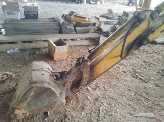 ขายครับ รถขุด YANMAR ขายตามสภาพไม่มีเวลาทำเครื่องลดกันสุดๆไปเลย ขายครับ รถขุด YANMAR ขายตามสภาพไม่มีเวลาทำเครื่องลดกันสุดๆไปเลย