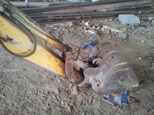 ขายครับ รถขุด YANMAR ขายตามสภาพไม่มีเวลาทำเครื่องลดกันสุดๆไปเลย ขายครับ รถขุด YANMAR ขายตามสภาพไม่มีเวลาทำเครื่องลดกันสุดๆไปเลย