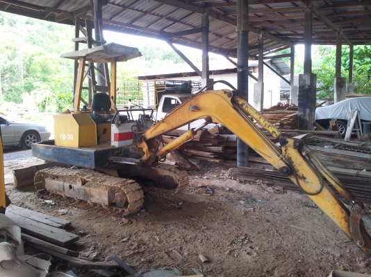 ขายครับ รถขุด YANMAR ขายตามสภาพไม่มีเวลาทำเครื่องลดกันสุดๆไปเลย ขายครับ รถขุด YANMAR ขายตามสภาพไม่มีเวลาทำเครื่องลดกันสุดๆไปเลย