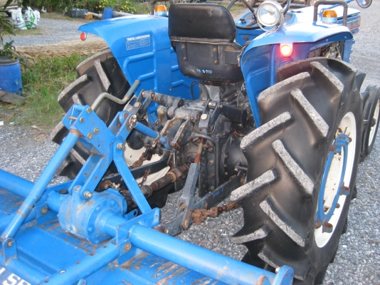 รถแทรกเตอร์