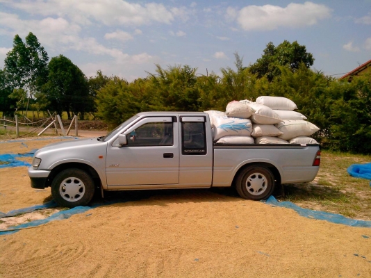 ISUZU 2.8 SLX SPACECAP รถบ้านครับ ISUZU 2.8 SLX SPACECAP รถบ้านครับ