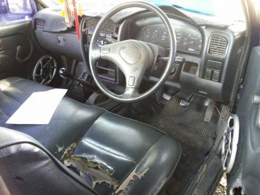 ***ขายแล้วครับขอบคุณ Truck2hand ขายกระบะตอนเดียวNISSAN BIG-M 2.5ฝาแดง จอโค้งแท้ ปี39/96 เครื่องเดิมBD25ฝาแดงแรง ประหยัด นิ่มไม่มีเยิ้มช่วงล่างแน่นคัสซีสวยเดิมไม่ผุไม่ดาม กระบะเลสสภาพสวยพื้นไม่ผุ หัวดีสีสวยภายในคอนโซลครบ พ.ธรรมด