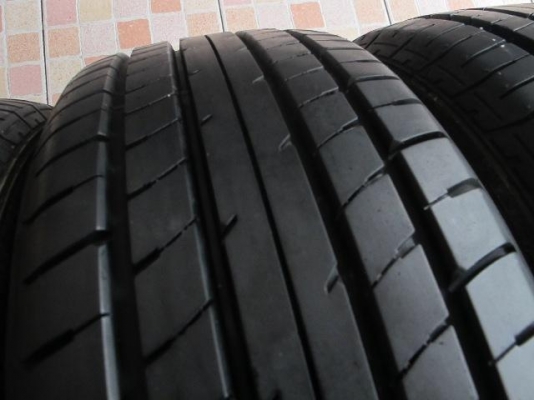 ขายยาง DUNLOP SP230----185-55-15----ปี11 ดอกแน่นๆ (1ชุด)