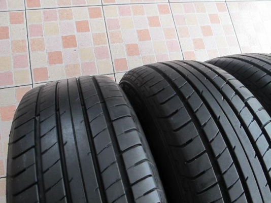 ขายยาง DUNLOP SP230----185-55-15----ปี11 ดอกแน่นๆ (1ชุด)