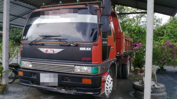 HINO FF3H    ติดต่อปารวี  โทร 0839686255
