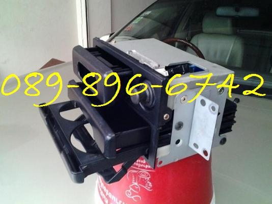 ขายชุดที่วางแก้ว NISSAN URVAN E24