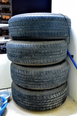 ขายยาง Bridgestone 265/65/17 ปี12