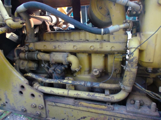 ขายด่วนรถแทรกเตอร์ตีนตะขาบCATD5สภาพสดมาก