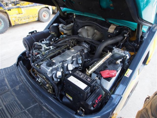 ** LOT 23/10/2556 ** KOMATSU FG15T-20 เครื่องยนต์เบนซิล K21 เสา 3 เมตร เกียร์ออโต้ สนใจติดต่อ 083-062-0223