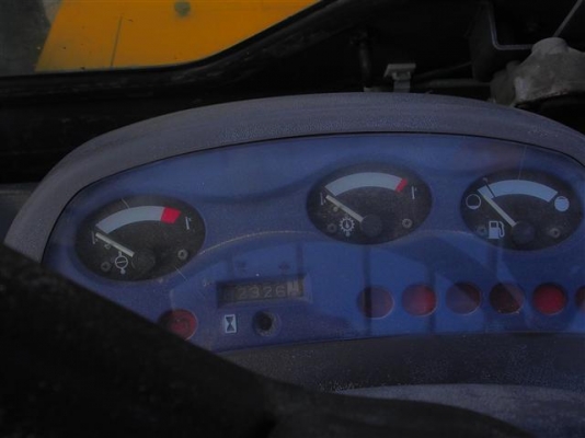 ** LOT 23/10/2556 ** KOMATSU SD23-6 เครื่องยนต์ดีเซล S6D102 ยกสูง 4 เมตร เกียร์ออโต้ สนใจติดต่อ 083-062-0223 ** LOT 23/10/2556 ** KOMATSU SD23-6 เครื่องยนต์ดีเซล S6D102 ยกสูง 4 เมตร เกียร์ออโต้ สนใจติดต่อ 083-062-0223