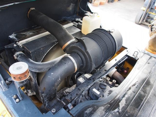 ** LOT 23/10/2556 ** KOMATSU SD23-6 เครื่องยนต์ดีเซล S6D102 ยกสูง 4 เมตร เกียร์ออโต้ สนใจติดต่อ 083-062-0223 ** LOT 23/10/2556 ** KOMATSU SD23-6 เครื่องยนต์ดีเซล S6D102 ยกสูง 4 เมตร เกียร์ออโต้ สนใจติดต่อ 083-062-0223