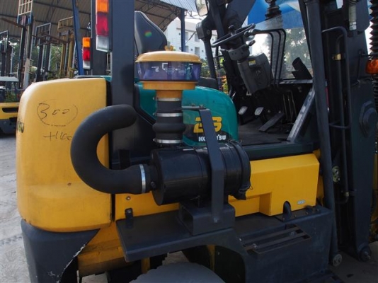 ** LOT 23/10/2556 ** KOMATSU SD23-6-86362 เครื่องยนต์ดีเซล S6D102 ยกสูง 5 เมตร เกียร์ออโต้ สนใจติดต่อ 083-062-0223
