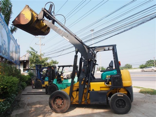 ** LOT 23/10/2556 ** KOMATSU SD23-6-86362 เครื่องยนต์ดีเซล S6D102 ยกสูง 5 เมตร เกียร์ออโต้ สนใจติดต่อ 083-062-0223