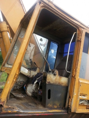 ขายแบ็คโฮ Komatsu PC200 รุ่น 3