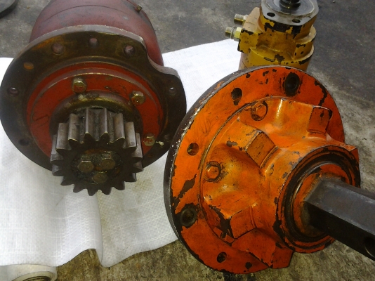 ขาย มอเตอร์ไฮดรอลิค เกียร์ ใบเจาะดิน