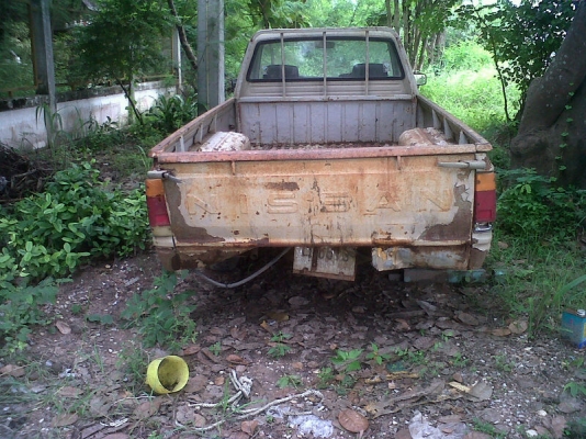 ขาย กระบะ ดัทสัน เดิมๆ 15,000 (ลำปาง)