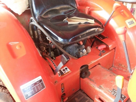 KUBOTA L3608 - 2 เพลา รถทำงาน 1,333 ชม. อุปกรณ์มีให้ครบพร้อม มีใบมีดดันหน้า,โรตารี่,ผานพรวนดิน 3,ผานพรวนดิน 5 อุปกรณ์ทุกชิ้นอยู่ในสภาพดีพร้อมใช้งาน เครื่องแน่นแรงดีเดิมๆ ระบบของเหลวไฮดรอลิกส์ไม่มีแตกเยิ้ม ช่วงล่างแน่นดี ยางสภาพดีหน้าหลังประมาณ 70\% พร้อมใช KUBOTA L3608 - 2 เพลา รถทำงาน 1,333 ชม. อุปกรณ์มีให้ครบพร้อม มีใบมีดดันหน้า,โรตารี่,ผานพรวนดิน 3,ผานพรวนดิน 5 อุปกรณ์ทุกชิ้นอยู่ในสภาพดีพร้อมใช้งาน เครื่องแน่นแรงดีเดิมๆ ระบบของเหลวไฮดรอลิกส์ไม่มีแตกเยิ้ม ช่วงล่างแน่นดี ยางสภาพดีหน้าหลังประมาณ 70\% พร้อมใช