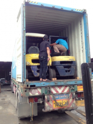 วันศุกร์กับวันเสาร์จะมีตู้มาลงอีก4ตู้ครับท่านลูกค้า 083-062-0223 วันศุกร์กับวันเสาร์จะมีตู้มาลงอีก4ตู้ครับท่านลูกค้า 083-062-0223