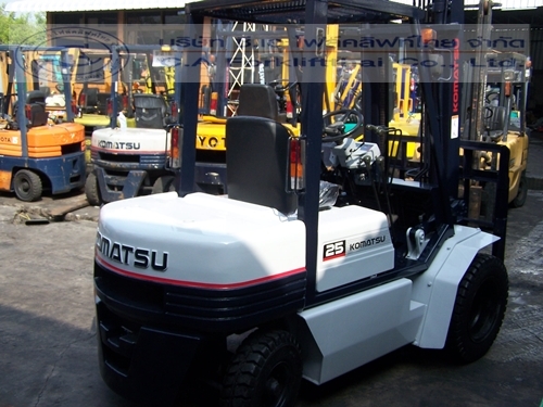 ขาย รถโฟล์คลิฟท์ KOMATSU รุ่น FD25H -11