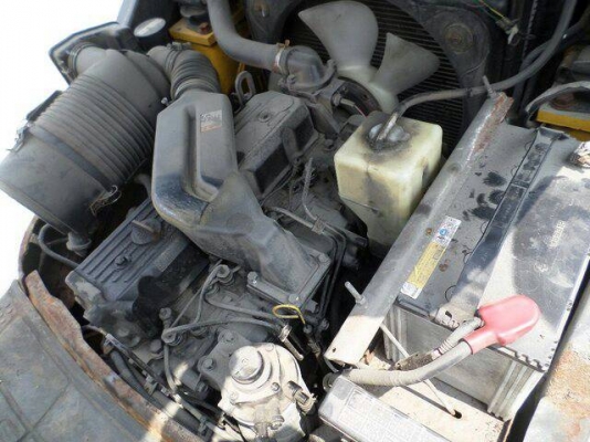 ขายถูก komatsu fd25-16ขนาด2.5ตัน เสาสูง4.5เมตร เกียร์ออร์โต้ เครื่องดีเซล4d94le ชั่วโมงการใช้งาน1xxxกว่าชั่วโมง