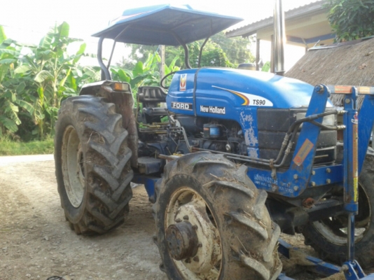 ขายรถไถฟอร์ด 6610 สองเพลา ZF พร้อมผานหน้าผานหลังใหม่