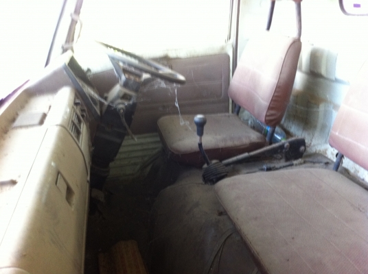 ขายรถ 6 ล้อ กระบะคาร์โก้ หางเทเลอร์ รวม 2 คัน HINO FC2W เครื่อง 120 ทั้ง 2 คัน สนใจโทร