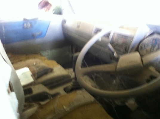 ขายรถ 6 ล้อ กระบะคาร์โก้ หางเทเลอร์ รวม 2 คัน HINO FC2W เครื่อง 120 ทั้ง 2 คัน สนใจโทร