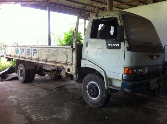 ขายรถ 6 ล้อ กระบะคาร์โก้ หางเทเลอร์ รวม 2 คัน HINO FC2W เครื่อง 120 ทั้ง 2 คัน สนใจโทร