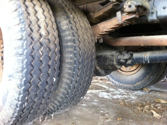 ขายรถ 6 ล้อ กระบะคาร์โก้ หางเทเลอร์ รวม 2 คัน HINO FC2W เครื่อง 120 ทั้ง 2 คัน สนใจโทร