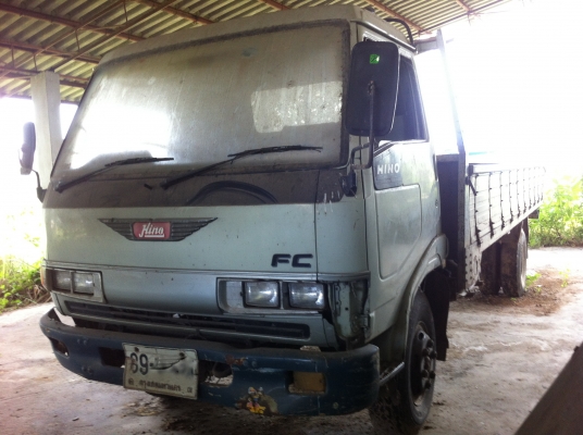 ขายรถ 6 ล้อ กระบะคาร์โก้ หางเทเลอร์ รวม 2 คัน HINO FC2W เครื่อง 120 ทั้ง 2 คัน สนใจโทร
