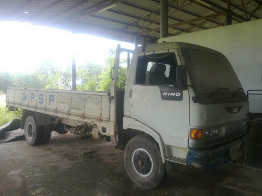 ขายรถ 6 ล้อ กระบะคาร์โก้ หางเทเลอร์ รวม 2 คัน HINO FC2W เครื่อง 120 ทั้ง 2 คัน สนใจโทร