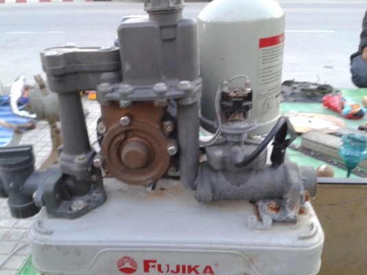 ปั๊มน้ำ ขาย 1500 มีฝาครอบ