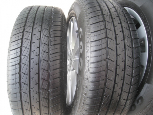 ขายล้อแม็ก Honda civic fb ป้ายแดง 16"x6.5" et45 5รู114.3 +ยางปี 0813 สนใจติดต่อเล็กคลองสามครับ (081-3747940)