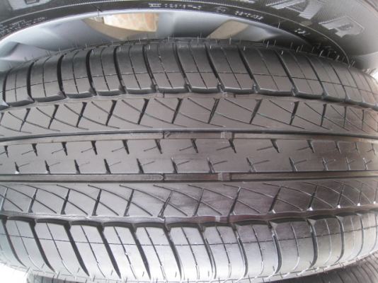 ขายล้อแม็ก Honda civic fb ป้ายแดง 16"x6.5" et45 5รู114.3 +ยางปี 0813 สนใจติดต่อเล็กคลองสามครับ (081-3747940)