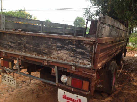 MAZDA 100 HP 4BC2 กระบะเหล็กความยาว 4.20 เมตรสภาพดีไม่มีผุกร่อน เครื่องแห้งแรงดีมากครับ วางเครื่องของอีซูซุ ลงเล่มครบถูกต้อง หัวเก๋งสภาพดีภายในคอนโซลอยู่ครบ พวงมาลัยธรรมดา ช่วงล่างคัชซีไม่มีผุไม่มีดาม ยาง 7.50 ขอบ16 สภาพดี 60\% พร้อมบรรทุกพร้อมใช้งาน เอกสา MAZDA 100 HP 4BC2 กระบะเหล็กความยาว 4.20 เมตรสภาพดีไม่มีผุกร่อน เครื่องแห้งแรงดีมากครับ วางเครื่องของอีซูซุ ลงเล่มครบถูกต้อง หัวเก๋งสภาพดีภายในคอนโซลอยู่ครบ พวงมาลัยธรรมดา ช่วงล่างคัชซีไม่มีผุไม่มีดาม ยาง 7.50 ขอบ16 สภาพดี 60\% พร้อมบรรทุกพร้อมใช้งาน เอกสา