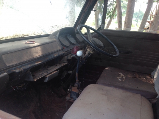 MAZDA 100 HP 4BC2 กระบะเหล็กความยาว 4.20 เมตรสภาพดีไม่มีผุกร่อน เครื่องแห้งแรงดีมากครับ วางเครื่องของอีซูซุ ลงเล่มครบถูกต้อง หัวเก๋งสภาพดีภายในคอนโซลอยู่ครบ พวงมาลัยธรรมดา ช่วงล่างคัชซีไม่มีผุไม่มีดาม ยาง 7.50 ขอบ16 สภาพดี 60\% พร้อมบรรทุกพร้อมใช้งาน เอกสา MAZDA 100 HP 4BC2 กระบะเหล็กความยาว 4.20 เมตรสภาพดีไม่มีผุกร่อน เครื่องแห้งแรงดีมากครับ วางเครื่องของอีซูซุ ลงเล่มครบถูกต้อง หัวเก๋งสภาพดีภายในคอนโซลอยู่ครบ พวงมาลัยธรรมดา ช่วงล่างคัชซีไม่มีผุไม่มีดาม ยาง 7.50 ขอบ16 สภาพดี 60\% พร้อมบรรทุกพร้อมใช้งาน เอกสา