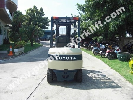 จำหน่ายรถ Forklift  TOYOTA  7FBH25