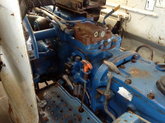 ขายรถไถFORD3930ขนาด3สูบ2เพลา60แรง นำเข้าจากต่างประเทศสวยๆเครื่องแห้งยางเต็มพร้อมลุยงาน