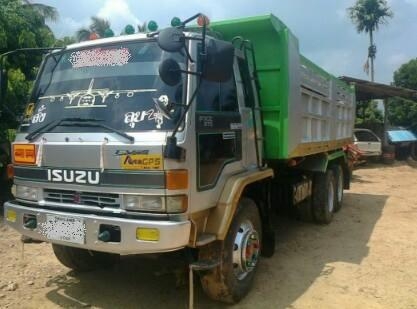 ***ขายแล้วครับขอบคุณ Truck2hand ขาย 10ล้อ2เพลาดั๊ม ISUZU ROCKY FVZ32MZP-R 195 นางฟ้าแท้ ปี33 เครื่องเดิมเกียร์เดิม6HE1 195HP แน่นดี แรง ช่วงล่างเดิม คัสซีดีมีบวมซับบนบ้าง ไม่ปะไม่ดาม กระบะดั๊มเหล็กสภาพดี พื้นดีข้างดี ไม่ผุ ดั๊มดี สีสันทำใหม่ วางหัวนอกสภาพ