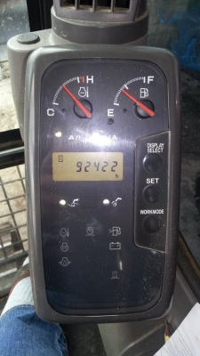 ขายแบคโฮ HITACHI ZX200-1 รถออกห้างแท้ รถสวยมากๆ ทำงานน้อย