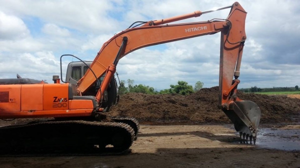 ขายแบคโฮ HITACHI ZX200-1 รถออกห้างแท้ รถสวยมากๆ ทำงานน้อย