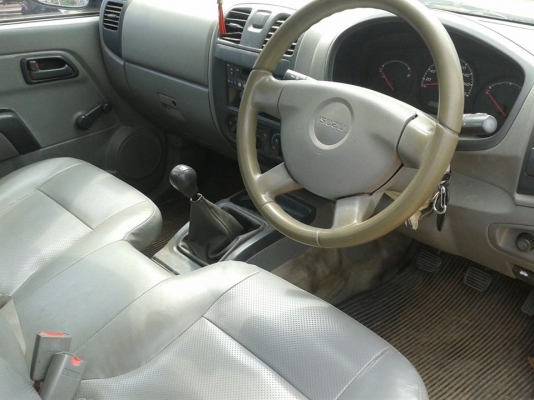 รถกระบะ Isuzu D-MAX ตอนเดียว 2500 เทอร์โบ EX ปี 2547 พวงมาลัยพาวเวอร์  รถอยู่ ชุมพวง นครราชสีมา