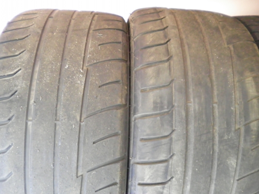 ยางสนาม 265/35/18ปี13