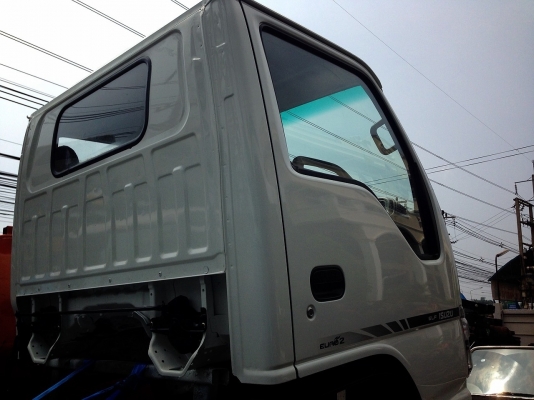 หัวเก๋ง isuzu NKR ตาเพชร 12v.