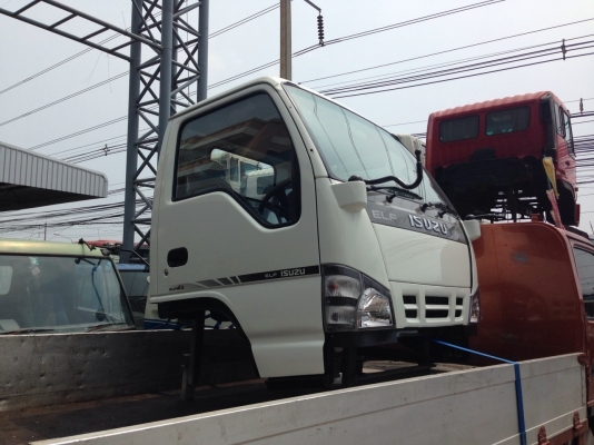 หัวเก๋ง isuzu NKR ตาเพชร 12v.